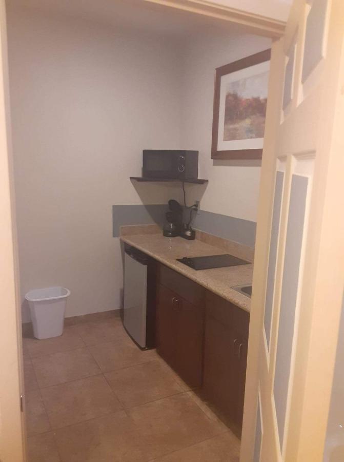 Big Lake Inn And Suites Esterno foto