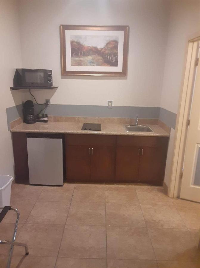 Big Lake Inn And Suites Esterno foto