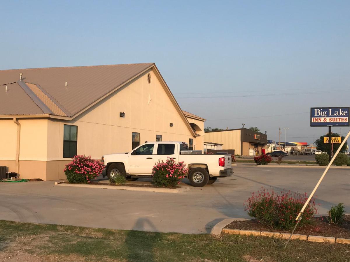 Big Lake Inn And Suites Esterno foto