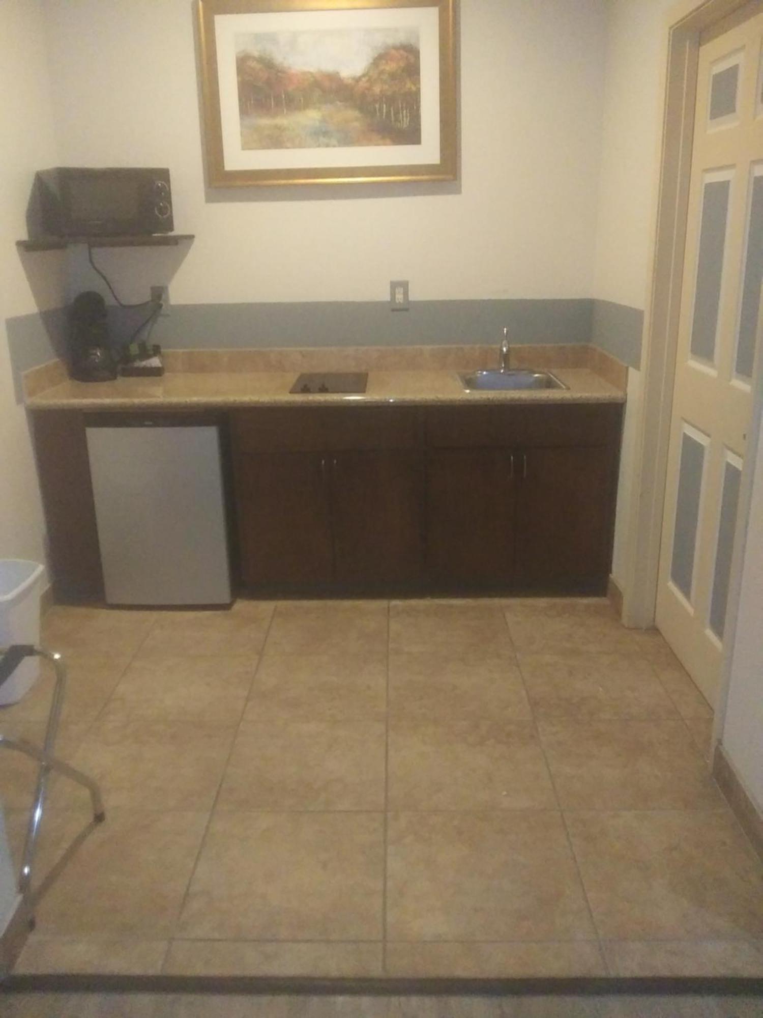 Big Lake Inn And Suites Esterno foto